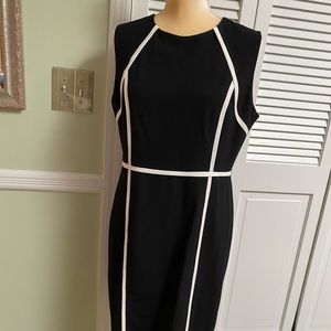 Dana Buchman Size 12 Black Dress with White Piping, like new!